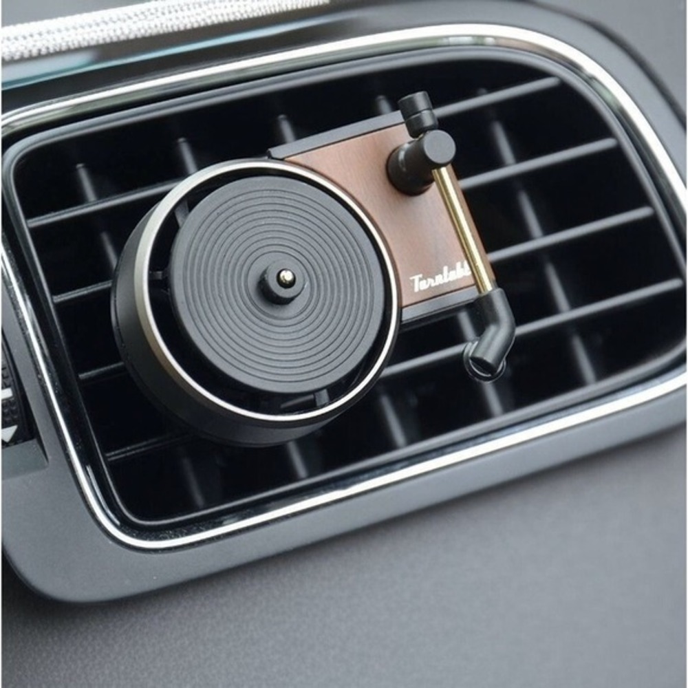 Retro Car Record Player Perfume Air Freshner Aromatherapy Phonograph Air Fresh - Picture 1 of 6